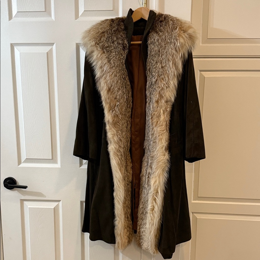 Vintage Fox Fur Trimmed Coat